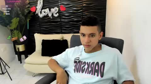 Snapshot of maximuss_19 chatting on February 24, 2025, 7:41 pm Maximus online show from February 24, 2025, 7:41 pm