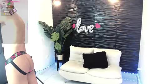 Snapshot of maximuss_19 chatting on February 26, 2025, 9:05 pm Maximus online show from February 26, 2025, 9:05 pm