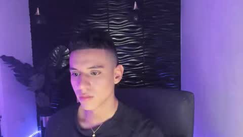 Snapshot of maximuss_19 chatting on March 6, 2025, 7:21 pm Maximus online show from March 6, 2025, 7:21 pm