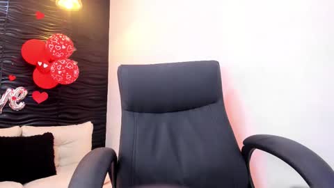 Snapshot of maximuss_19 chatting on March 19, 2026, 12:25 am Maximus online show from March 19, 2026, 12:25 am