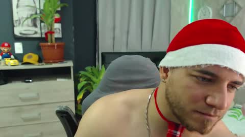 Snapshot of maximussantorini chatting on December 19, 2024, 4:45 am maximus online show from December 19, 2024, 4:45 am