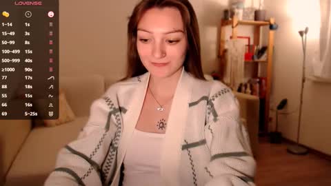 Maxine online show from November 10, 2025, 2:05 pm