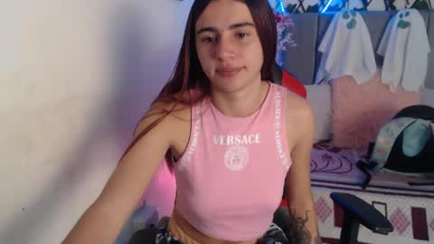 maxinesex_ online show from October 10, 2025, 1:32 pm