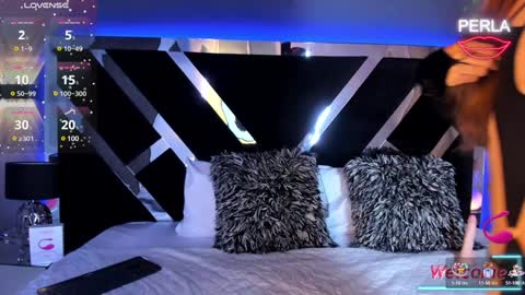 Maxi Rogers online show from February 6, 2025, 7:51 pm