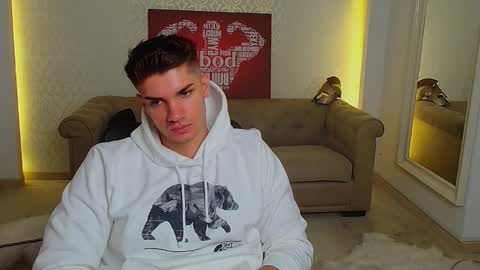 Snapshot of maxkaiden chatting on September 19, 2025, 4:47 am MaxKaiden online show from September 19, 2025, 4:47 am