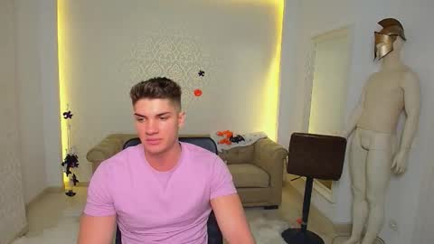 Snapshot of maxkaiden chatting on October 26, 2025, 5:46 am MaxKaiden online show from October 26, 2025, 5:46 am