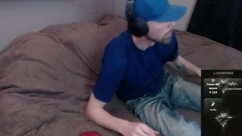 MaxRouger online show from April 1, 2026, 10:38 am