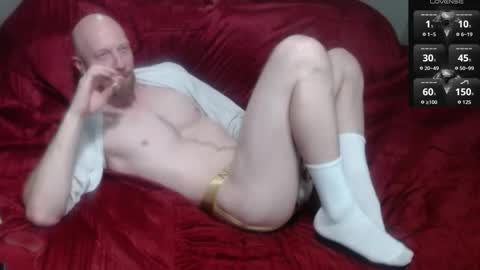 MaxRouger online show from April 10, 2026, 3:56 am