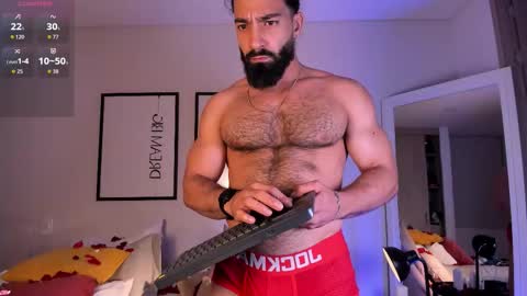 Snapshot of maxstrong01 chatting on February 16, 2026, 1:24 am Max online show from February 16, 2026, 1:24 am