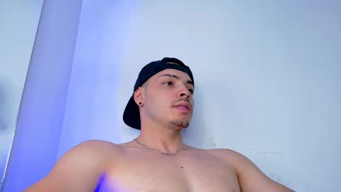 MAX online show from September 9, 2025, 9:25 pm