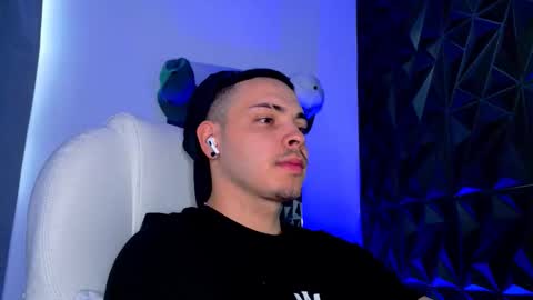 MAX online show from February 12, 2026, 3:40 pm