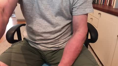 Snapshot of maxx_martin chatting on June 10, 2026, 11:20 am Max online show from June 10, 2026, 11:20 am