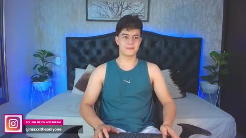 Snapshot of maxxicruz chatting on December 2, 2025, 4:51 am Maxxi online show from December 2, 2025, 4:51 am