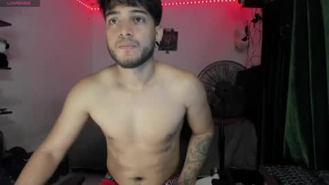 Snapshot of maxximus_10 chatting on April 1, 2026, 3:29 am maxximus_10 online show from April 1, 2026, 3:29 am