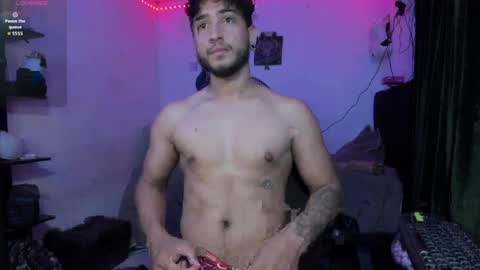 Snapshot of maxximus_10 chatting on April 6, 2026, 6:42 pm maxximus_10 online show from April 6, 2026, 6:42 pm