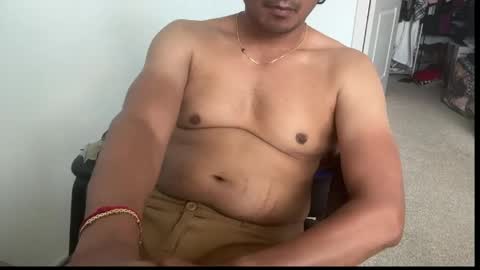 maxxx4242 online show from May 13, 2026, 5:43 pm