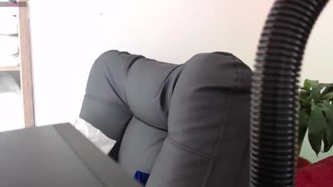 Snapshot of maxylody_69 chatting on October 24, 2025, 1:40 pm maxylody_69 online show from October 24, 2025, 1:40 pm