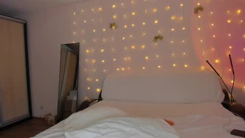 May Flower online show from April 21, 2026, 11:27 am