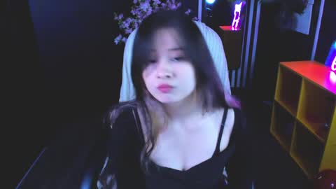 may_lings online show from April 3, 2026, 9:46 pm