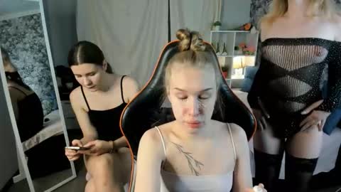 Leila online show from December 20, 2025, 11:06 am