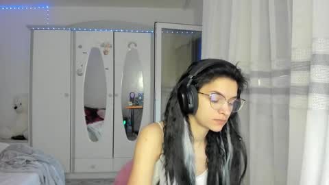 Maya online show from February 19, 2026, 6:09 am