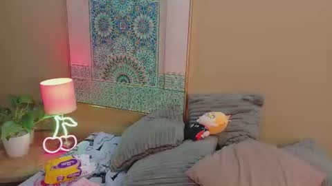 maya_house online show from July 16, 2026, 3:34 am
