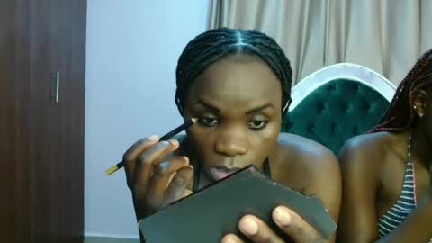 Snapshot of maya_leyla chatting on September 10, 2025, 5:40 am Maya online show from September 10, 2025, 5:40 am