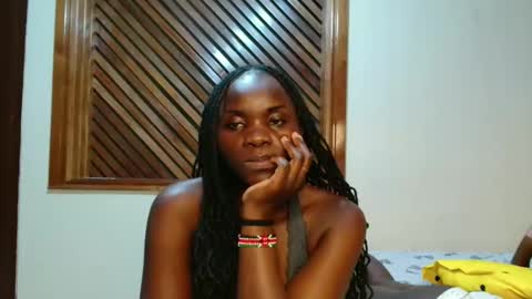 Snapshot of maya_leyla chatting on September 15, 2025, 7:14 pm Maya online show from September 15, 2025, 7:14 pm