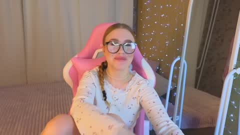 Maya online show from January 17, 2025, 5:08 pm