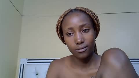 maya_melody online show from February 12, 2026, 2:56 pm