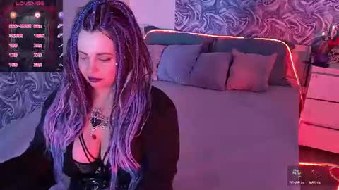 Snapshot of maya_mils chatting on July 19, 2026, 1:09 am Maya Mils online show from July 19, 2026, 1:09 am