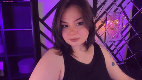 Snapshot of maya_muse chatting on January 17, 2025, 6:47 am Woman online show from January 17, 2025, 6:47 am