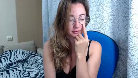 Maya online show from October 24, 2025, 4:53 am