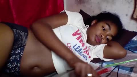 Snapshot of mayajadorelie chatting on October 19, 2025, 1:50 am charlesia online show from October 19, 2025, 1:50 am