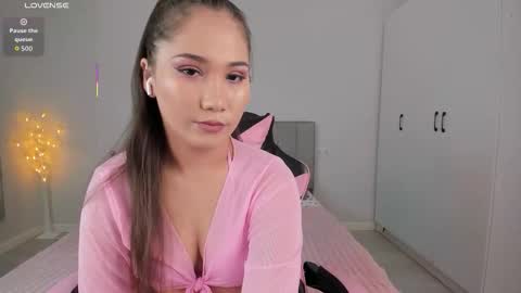 Snapshot of mayamei chatting on March 1, 2026, 1:13 pm Mia online show from March 1, 2026, 1:13 pm