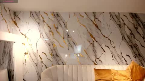 Snapshot of mayamoretti chatting on February 8, 2026, 3:43 am Maya online show from February 8, 2026, 3:43 am