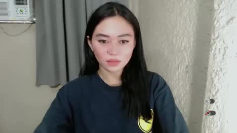 Snapshot of mayasally_ chatting on March 5, 2025, 6:01 am mayasally_ online show from March 5, 2025, 6:01 am