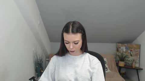 Snapshot of mayawill chatting on December 22, 2025, 10:18 pm mayawill online show from December 22, 2025, 10:18 pm