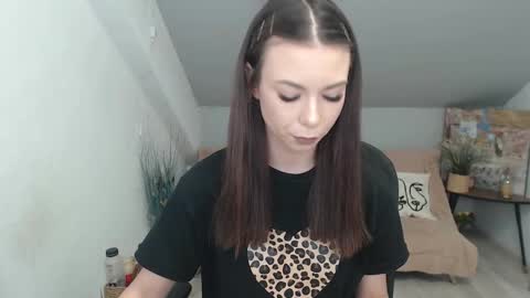 Snapshot of mayawill chatting on January 12, 2026, 1:38 pm mayawill online show from January 12, 2026, 1:38 pm