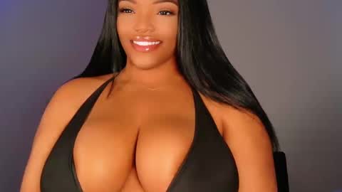 MayBabi online show from September 16, 2025, 4:52 pm