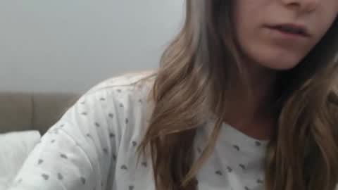 maybe_doll online show from April 2, 2026, 2:09 am