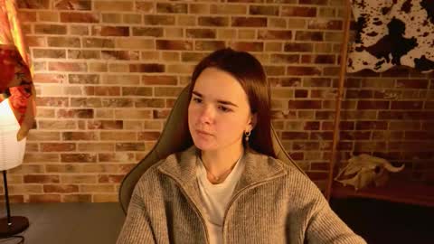 Snapshot of maybloom_ chatting on November 23, 2025, 9:20 am maybloom_ online show from November 23, 2025, 9:20 am