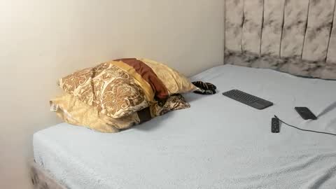 Mayky... online show from March 17, 2026, 2:27 am