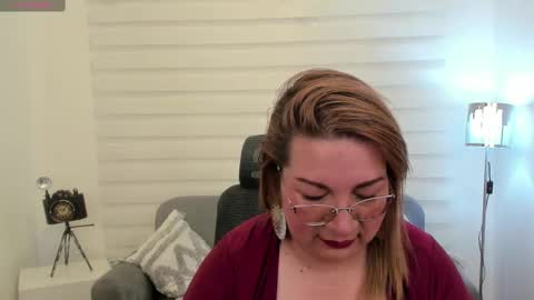 Snapshot of maylinleee chatting on February 1, 2025, 8:58 pm Mailyn online show from February 1, 2025, 8:58 pm