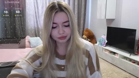 Snapshot of maymallorie chatting on January 25, 2025, 9:47 am may online show from January 25, 2025, 9:47 am