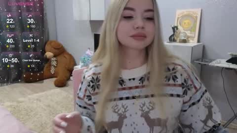 Snapshot of maymallorie chatting on January 30, 2025, 10:51 pm may online show from January 30, 2025, 10:51 pm