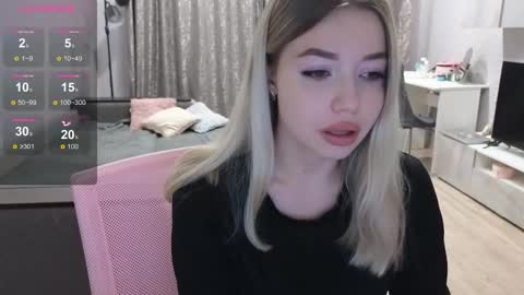 Snapshot of maymallorie chatting on September 14, 2025, 8:41 pm may online show from September 14, 2025, 8:41 pm