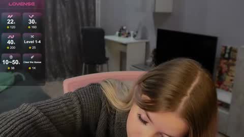 Snapshot of maymallorie chatting on November 7, 2025, 10:54 pm may online show from November 7, 2025, 10:54 pm