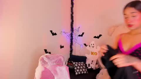 Snapshot of mayproject2 chatting on October 9, 2025, 9:02 pm may online show from October 9, 2025, 9:02 pm