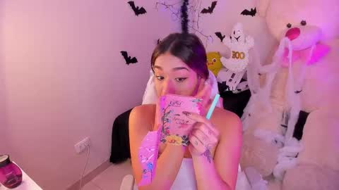 Snapshot of mayproject2 chatting on October 16, 2025, 8:43 pm may online show from October 16, 2025, 8:43 pm